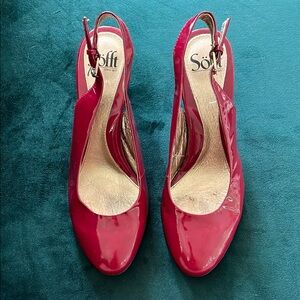 Sofft Brand Red Patent Leather Slingback Stacked Wood Comfortable Heels Size 8